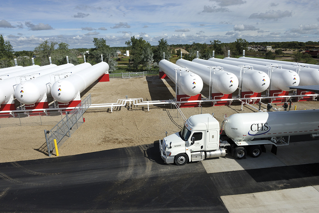 Propane tanks lined up